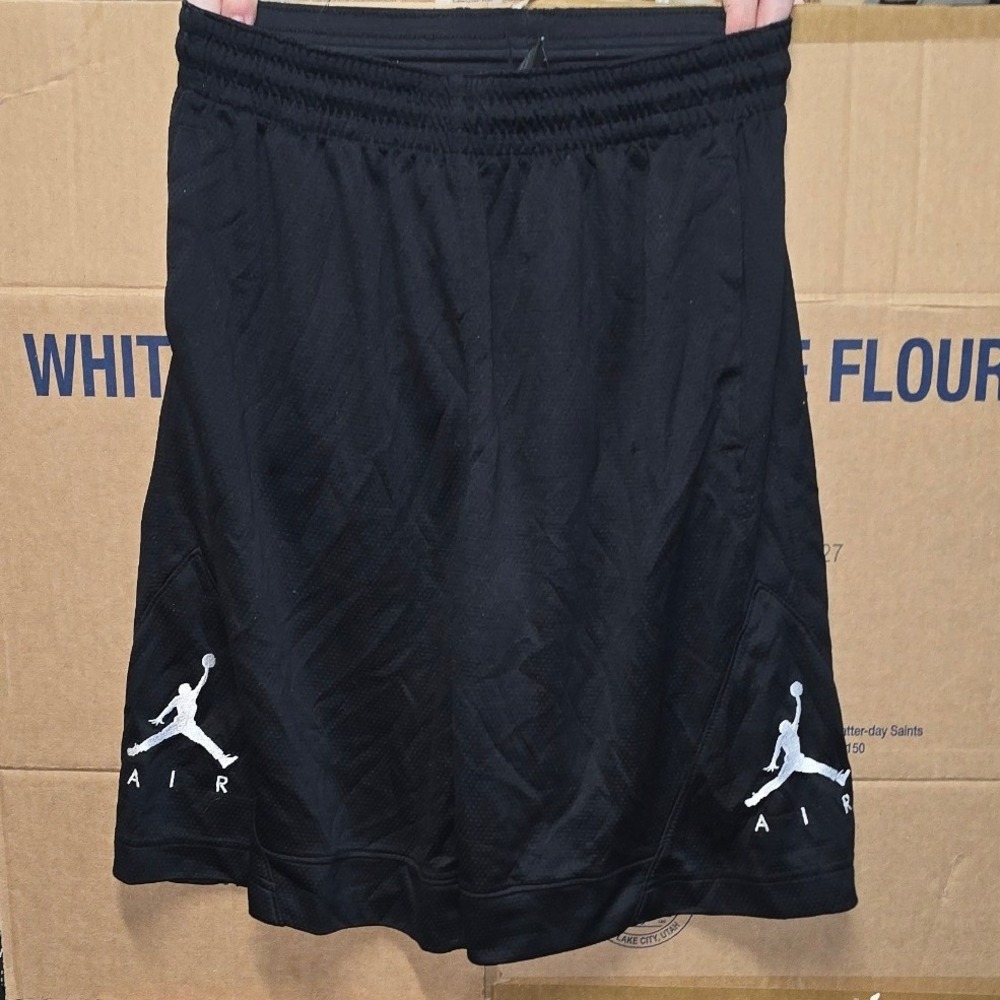 Jordan Mens Dri-FIT Basketball Shorts Black Jumpman Air Logo Mesh Size Medium